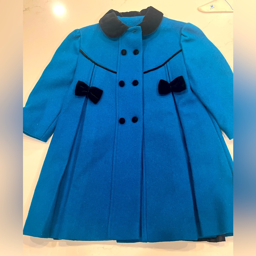 Vintage dark turquoise little girl’s coat.